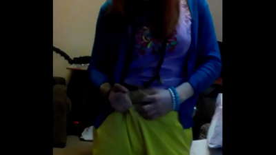 රතු හිස සහිත ලයිට් ෆෙයරිගේ ස්වයං වින්දනයේ වීඩියෝව වසා දමන්න